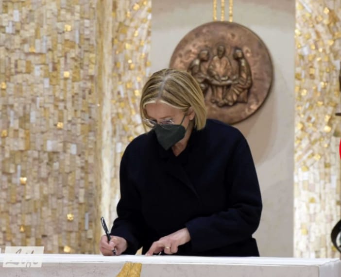 Stefania Marinetti firma il protocollo d'Intesa